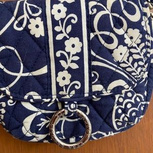 Vera Bradley tiny crossbody